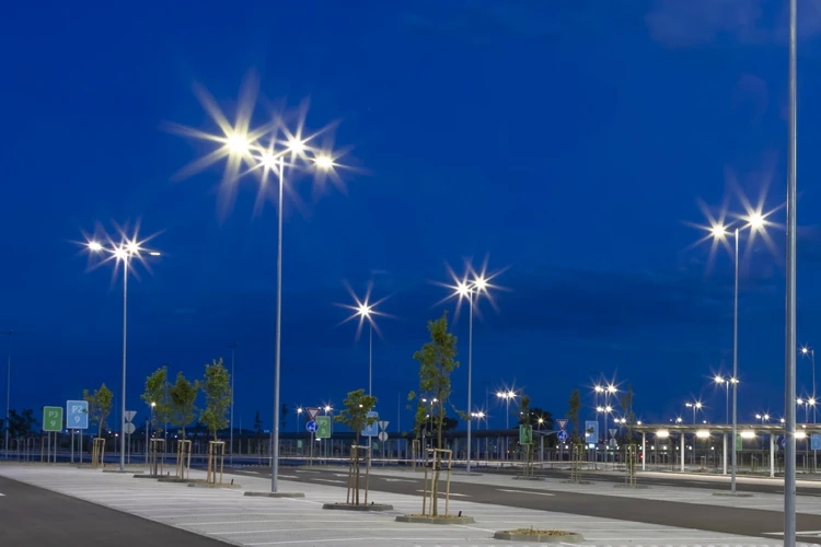 Dispelling the Myths About LED commercial street lighting – Understanding the facts post thumbnail image