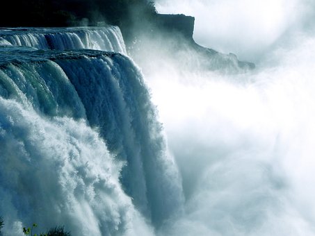 Shoshone Falls – Idaho’s Most Incredible Waterfall post thumbnail image