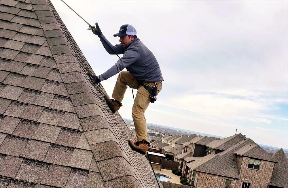 How to Find the Best Fort Worth Roofer for Your Roofing Needs post thumbnail image