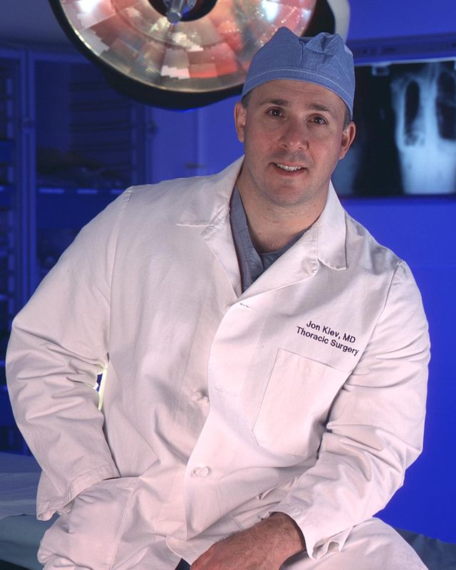 The Importance Of Choosing The Best: Dr. Jon Kiev As A Thoracic Surgeon post thumbnail image